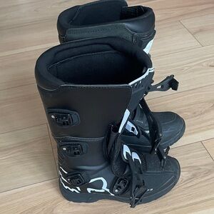 Uni-sex Black Fox Racing Comp 3 Motorcycle Boots with White Accents